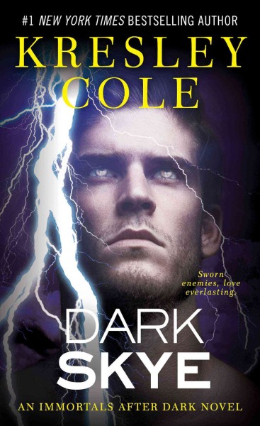 Dark Skye / Kresley Cole.
