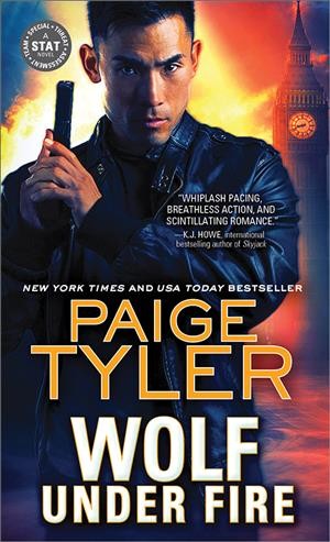 Wolf under fire / Paige Tyler.